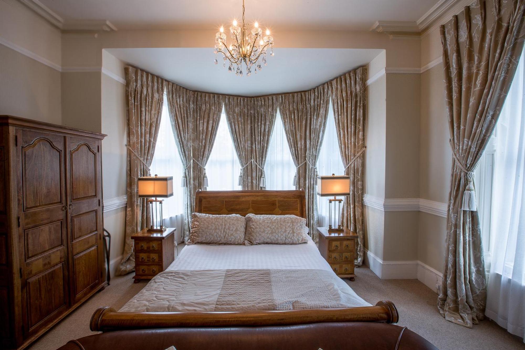 Tullyglass House Hotel 밸리미나 외부 사진